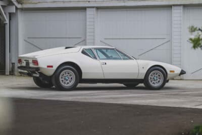 24万6400ドル（邦貨換算約3630万円）で落札されたデ・トマソ「パンテーラL」（C）Courtesy of RM Sotheby's