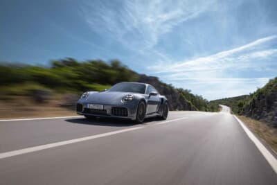 ポルシェ911ターボS:ニュルブルクリンク・ノルドシュライフェで7分3秒92のラップをレコード