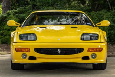 91万2500ドル(邦貨換算約1億3430万円)で落札されたフェラーリ「F512M」(C)Courtesy of RM Sotheby's