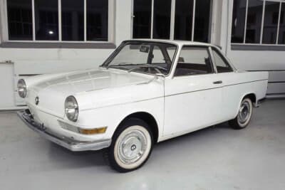 BMW 700