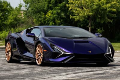 237万ドル（邦貨換算約3億4880万円）で落札されたランボルギーニ「シアン FKP37」（C）Courtesy of RM Sotheby's