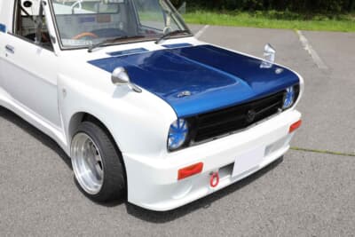 日産 サニートラック：バンパーとサイドステップは、大昔に流行した横浜のチューニングショップ「まつおか」製