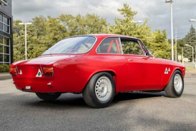 22万ドル(邦貨換算約3240万円)で落札されたアルファ ロメオ「ジュリア スプリントGTA」(C)Courtesy of RM Sotheby's