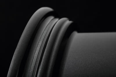 57NR:ビードシート部はローレット加工を施しタイヤのズレを防ぐ