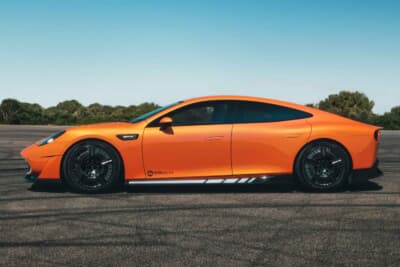 メルセデスAMG コンセプトAMG GT XX：低く構えたボンネット、サイドエアカーテン、フロントスプリッターなどが特徴