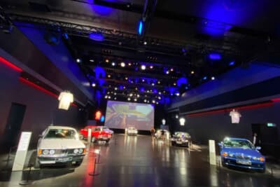 BMW Welt内の歴代3シリーズの記念展示