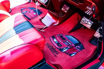 ホンダ N-BOX:フロアマットもオリジナル