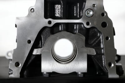 クランクキャップの構造に変更を加えることで耐久性を向上