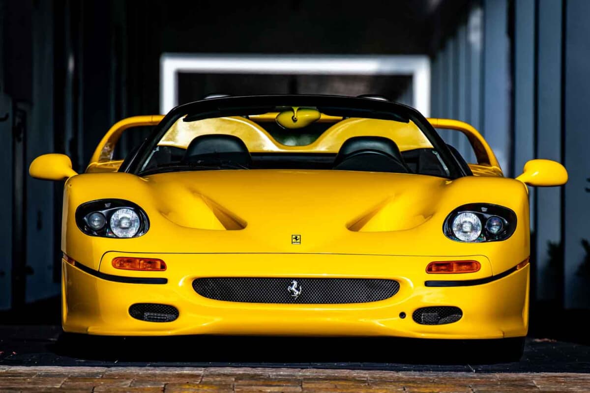 フェラーリ「F50」歴代最高価格となる13億円超で落札！元