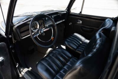 33万5000ドル（邦貨換算約4940万円）で落札されたフォルクスワーゲン「ビートル リムジン」C）Courtesy of RM Sotheby's