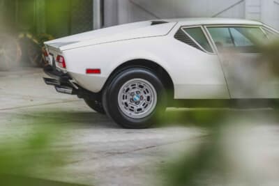 24万6400ドル（邦貨換算約3630万円）で落札されたデ・トマソ「パンテーラL」（C）Courtesy of RM Sotheby's