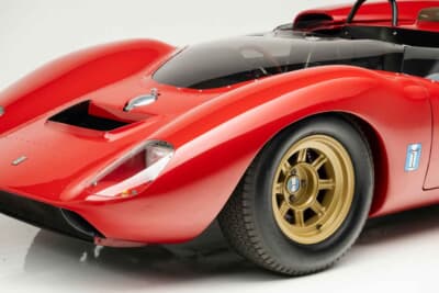 72万ドル（邦貨換算約1億700万円）で落札されたデ・トマソ「P70」C）Courtesy of RM Sotheby's