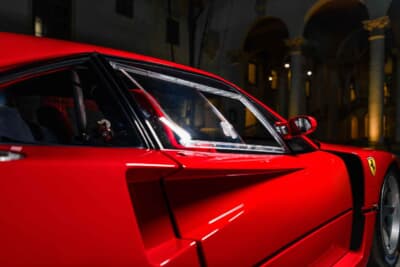 1100万5000ドル（邦貨換算約16億3600万円）で落札されたフェラーリ「F40コンペティツィオーネ」（C）Courtesy of RM Sotheby's