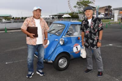 1961年式BMWイセッタ300で参加の伊藤博之さんと永田文夫さん