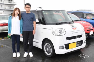 縄 伸一&恵美さんはダイハツ・キャンバスで参加