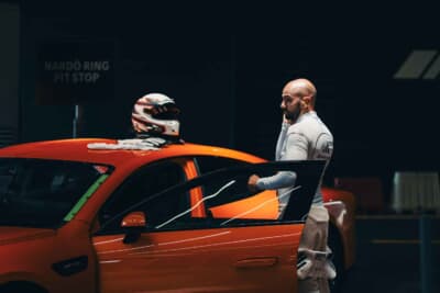 メルセデスAMG コンセプトAMG GT XX：AMG本社、F1エンジン部門の技術者、ミシュランや急速充電機器メーカーがテストに参加