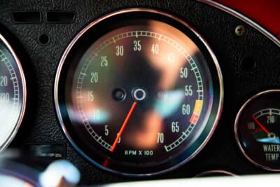 24万800ドル（邦貨換算約3580万円）で落札されたシボレー「コルベット スティングレイ 427」C）Courtesy of RM Sotheby's