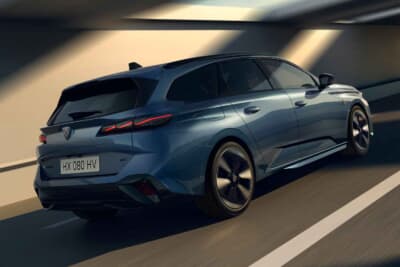 プジョー308：BEVには専用開発の空力効率を追求したデザイン18インチホイールを採用