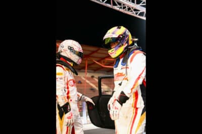 片岡選手と小林選手のドライバー交代