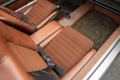 オークション終了後に6万4400ドル（邦貨換算約950万円）で販売されたポルシェ「914」（C）Courtesy of Broad Arrow