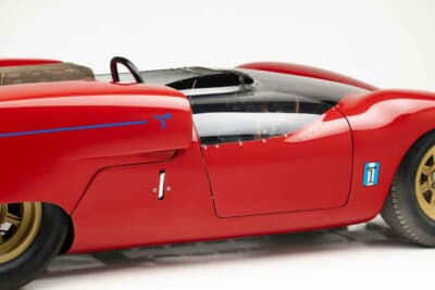 72万ドル（邦貨換算約1億700万円）で落札されたデ・トマソ「P70」C）Courtesy of RM Sotheby's