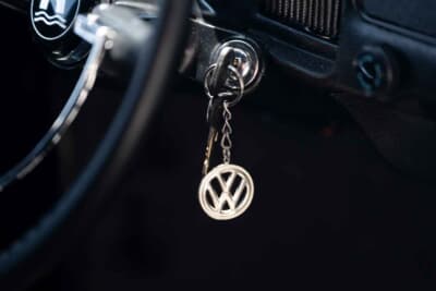 33万5000ドル（邦貨換算約4940万円）で落札されたフォルクスワーゲン「ビートル リムジン」C）Courtesy of RM Sotheby's