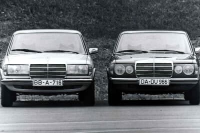 ヘッドライトの比較。写真左が6気筒モデルの横広角目の異形2灯式、写真右が4気筒モデルの丸型4灯式