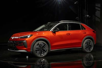 フォルクスワーゲンT-Roc：ティグアンを彷彿とさせるフロントセクション