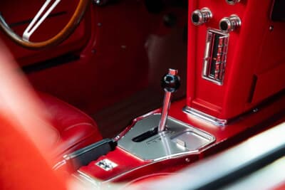 24万800ドル（邦貨換算約3580万円）で落札されたシボレー「コルベット スティングレイ 427」C）Courtesy of RM Sotheby's