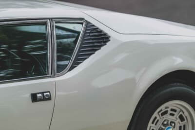 24万6400ドル（邦貨換算約3630万円）で落札されたデ・トマソ「パンテーラL」（C）Courtesy of RM Sotheby's