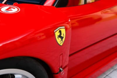 1100万5000ドル（邦貨換算約16億3600万円）で落札されたフェラーリ「F40コンペティツィオーネ」（C）Courtesy of RM Sotheby's