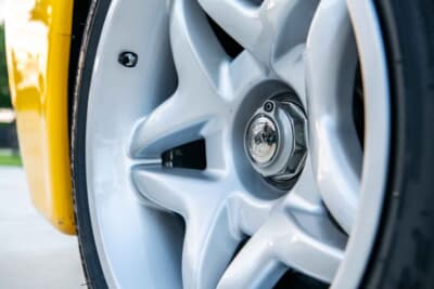 924万5000ドル（邦貨換算約13億6068万円）で落札されたフェラーリ「F50」（C）Courtesy of RM Sotheby's