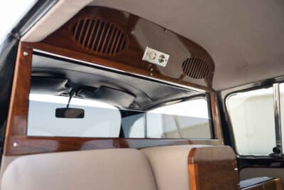 33万5000ドル（邦貨換算約4940万円）で落札されたフォルクスワーゲン「ビートル リムジン」C）Courtesy of RM Sotheby's