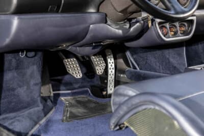 91万2500ドル(邦貨換算約1億3430万円)で落札されたフェラーリ「F512M」(C)Courtesy of RM Sotheby's