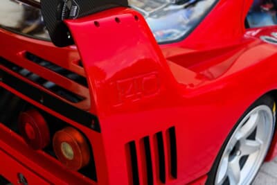 1100万5000ドル（邦貨換算約16億3600万円）で落札されたフェラーリ「F40コンペティツィオーネ」（C）Courtesy of RM Sotheby's