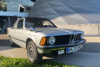 この車両は窓に売り出し中という紙が貼ってありました