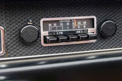 オークション終了後に6万4400ドル（邦貨換算約950万円）で販売されたポルシェ「914」（C）Courtesy of Broad Arrow