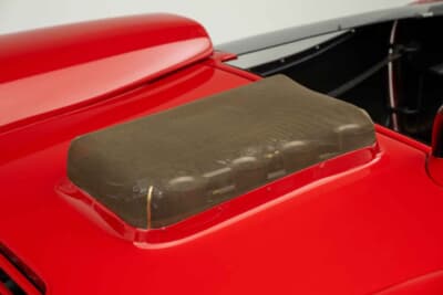 72万ドル（邦貨換算約1億700万円）で落札されたデ・トマソ「P70」C）Courtesy of RM Sotheby's