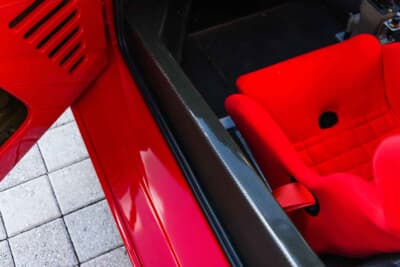 1100万5000ドル（邦貨換算約16億3600万円）で落札されたフェラーリ「F40コンペティツィオーネ」（C）Courtesy of RM Sotheby's