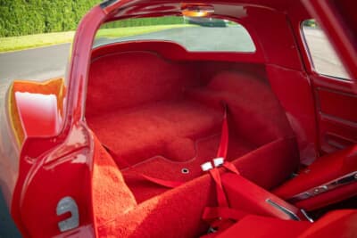 24万800ドル（邦貨換算約3580万円）で落札されたシボレー「コルベット スティングレイ 427」C）Courtesy of RM Sotheby's