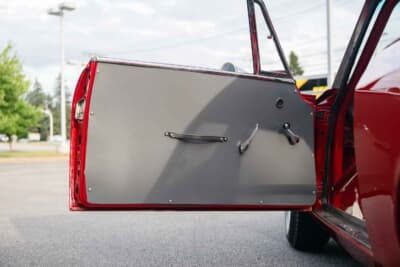 22万ドル(邦貨換算約3240万円)で落札されたアルファ ロメオ「ジュリア スプリントGTA」(C)Courtesy of RM Sotheby's