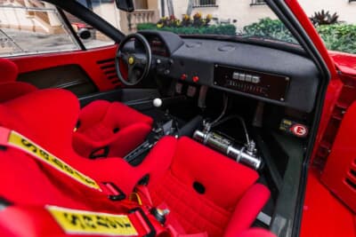 1100万5000ドル（邦貨換算約16億3600万円）で落札されたフェラーリ「F40コンペティツィオーネ」（C）Courtesy of RM Sotheby's