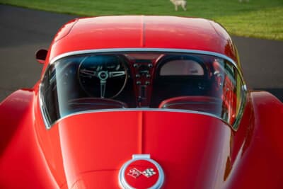 24万800ドル（邦貨換算約3580万円）で落札されたシボレー「コルベット スティングレイ 427」C）Courtesy of RM Sotheby's