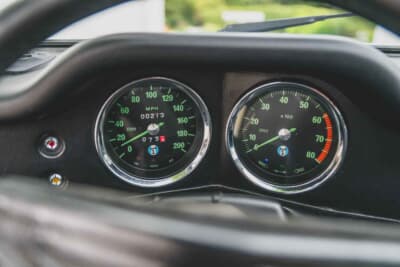 24万6400ドル（邦貨換算約3630万円）で落札されたデ・トマソ「パンテーラL」（C）Courtesy of RM Sotheby's