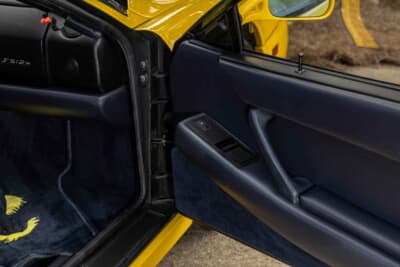 91万2500ドル(邦貨換算約1億3430万円)で落札されたフェラーリ「F512M」(C)Courtesy of RM Sotheby's