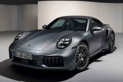 ポルシェ911ターボS:911カレラGTSでは1基の電動ターボが911では2基となる