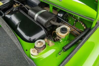 オークション終了後に6万4400ドル（邦貨換算約950万円）で販売されたポルシェ「914」（C）Courtesy of Broad Arrow