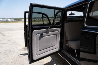 33万5000ドル（邦貨換算約4940万円）で落札されたフォルクスワーゲン「ビートル リムジン」C）Courtesy of RM Sotheby's