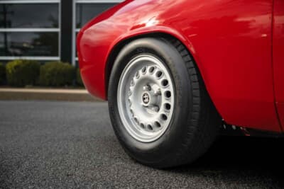 22万ドル(邦貨換算約3240万円)で落札されたアルファ ロメオ「ジュリア スプリントGTA」(C)Courtesy of RM Sotheby's