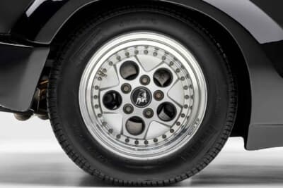 52万7500ドル（邦貨換算約7810万円）で売却されたランボルギーニ「カウンタック 25thアニバーサリー」（C）Courtesy of Broad Arrow